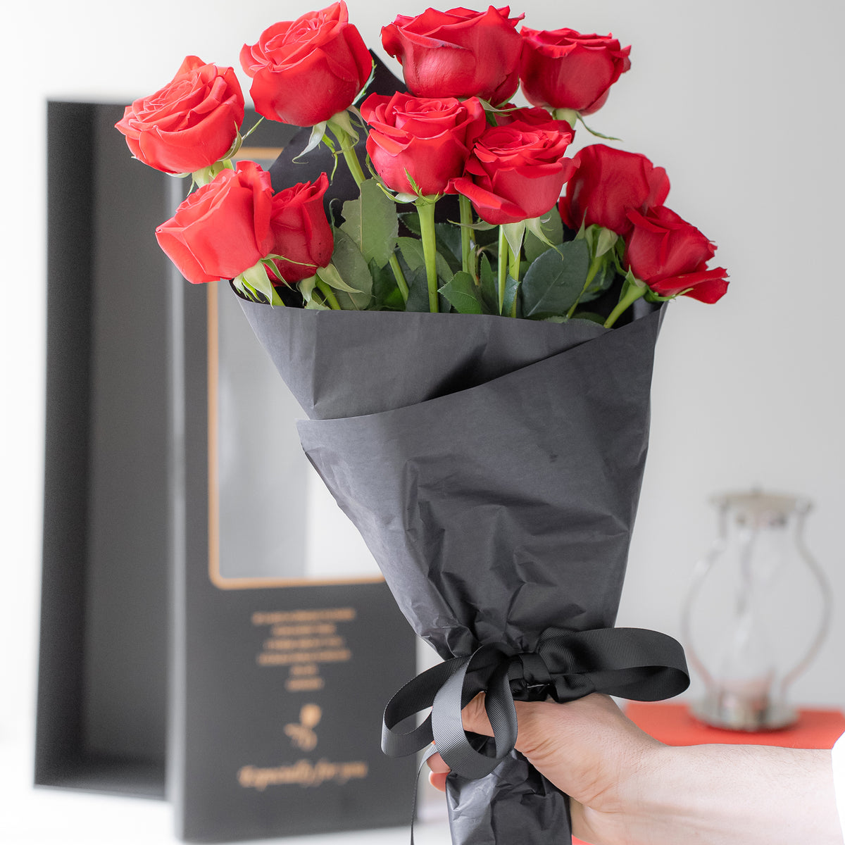 Rosa Prima Freedom Red Roses - 12 Roses | Luxury Valentine’s Roses ...